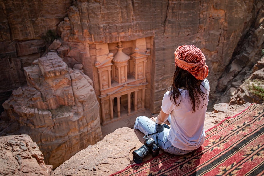 Petra & Wadi Rum Classic — 7 Days